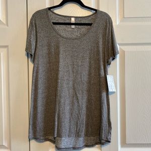 LuLaRoe Classic T large